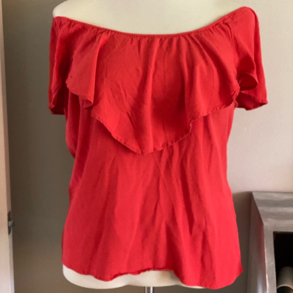 Gorgeous Coral Torrid Top -size 2 - Picture 2 of 6